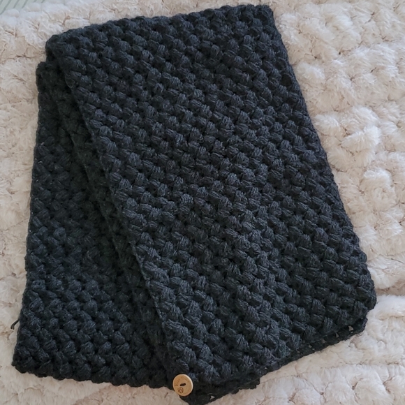 Handmade winter scarf - Picture 1 of 3